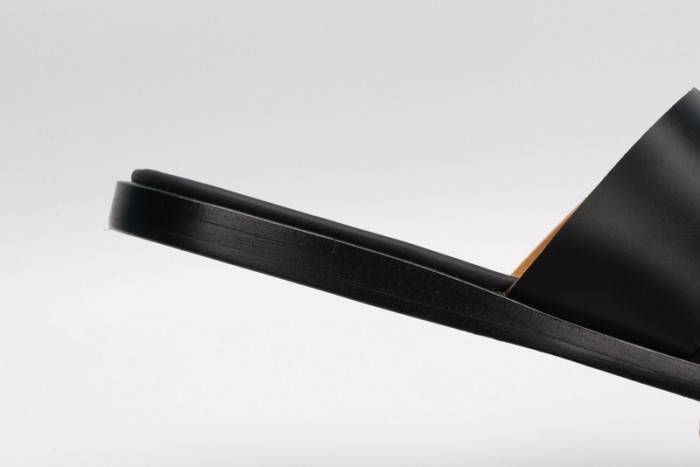HERM*S SLIPPERS