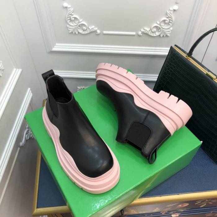 bo*te*ga Ve*ne*ta boots
