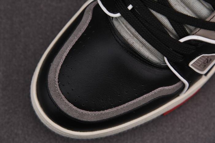 LOUI VUITTO SNEAKER