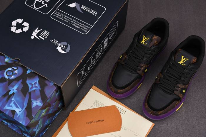 LOUI VUITTO SNEAKER