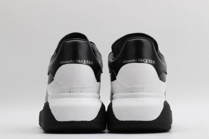 MQ Sneakers