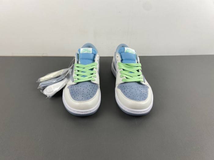 Travis Scott x Air Jordan 1 Low DM7866-888