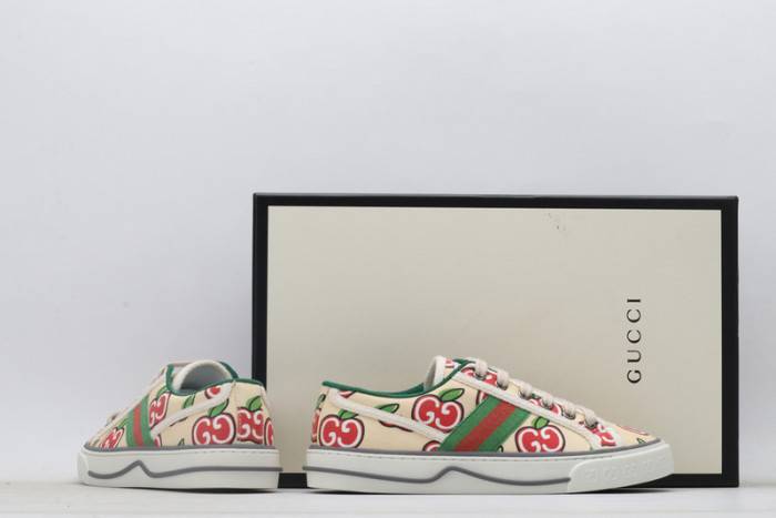 G*u*i sneaker 123-2