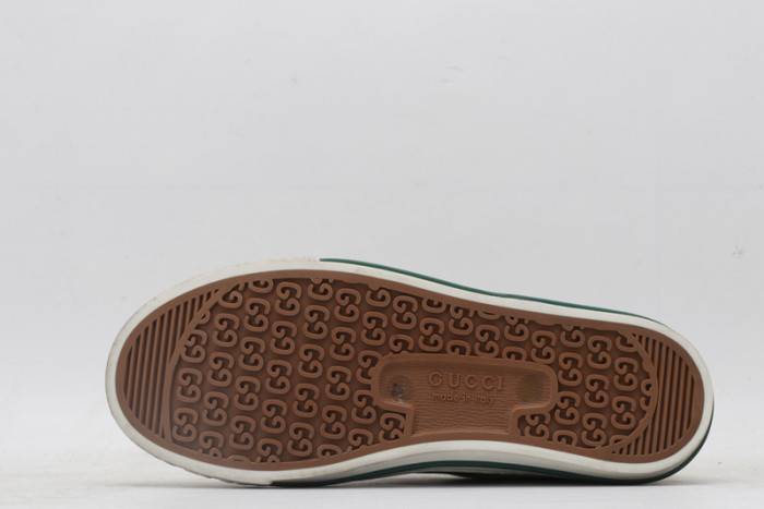 G*u*i sneaker 123-3