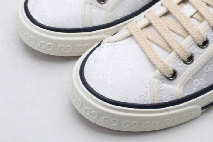 G*u*i sneaker 123-4