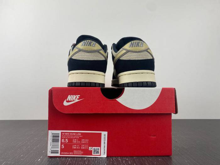Nike Dunk Low Wmns Black Suede DV3054-001