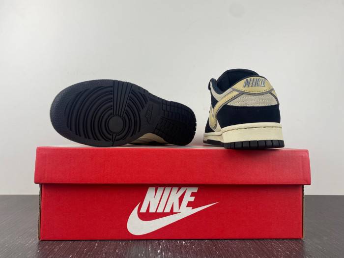 Nike Dunk Low Wmns Black Suede DV3054-001