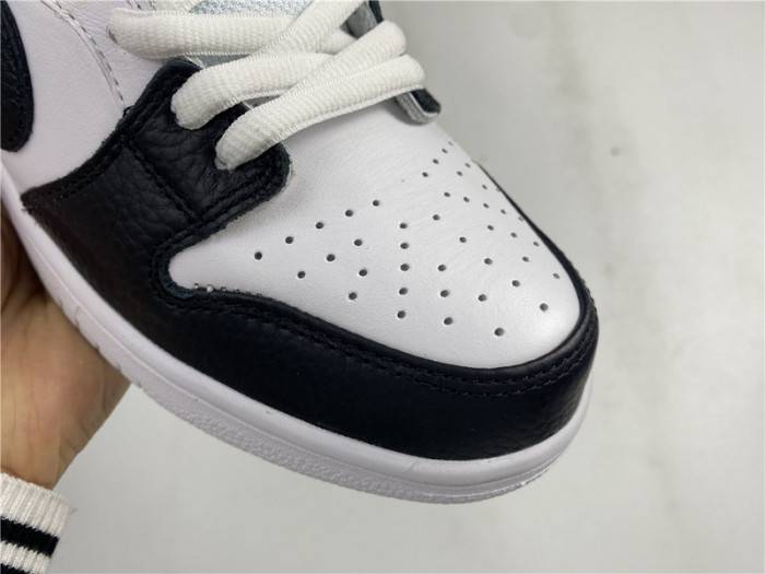 Nike SB Dunk Low Yin Yang 313170-023