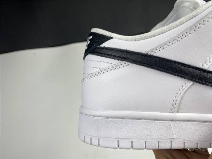 Nike SB Dunk Low Yin Yang 313170-023