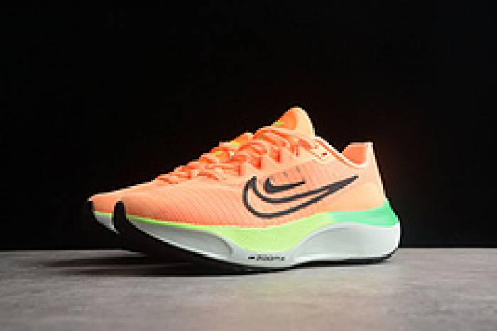 Nk Zoom Fly 5DM8974-800