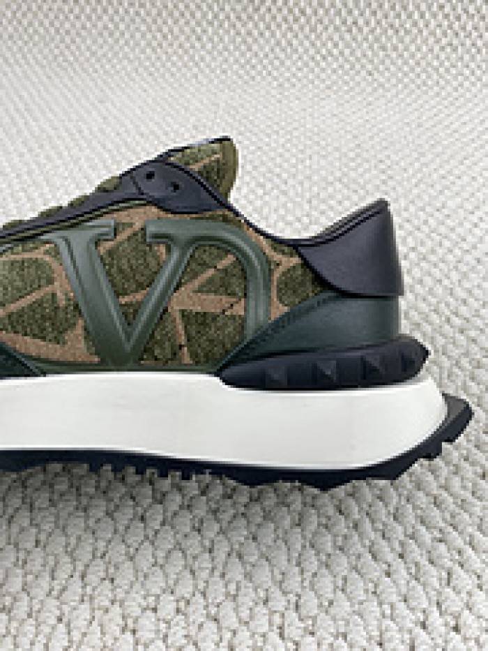 VALE·NTI·NO· Sneakers VS005