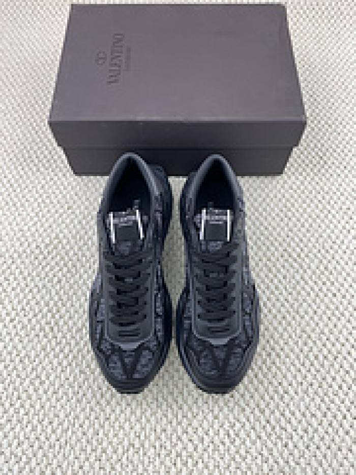 VALE·NTI·NO· Sneakers VS009