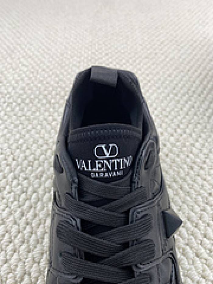 VALE·NTI·NO· Sneakers VS013