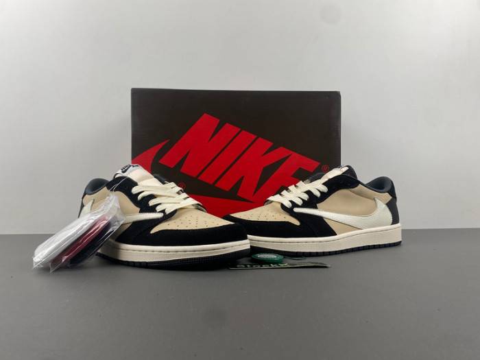 Travis Scott x Air Jordan 1 DM7866-201